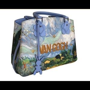 Louis Vuitton Van Gogh Montaigne.